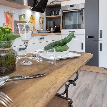 Deichbude 1 Bude 6 * Büsumer Deichhausen